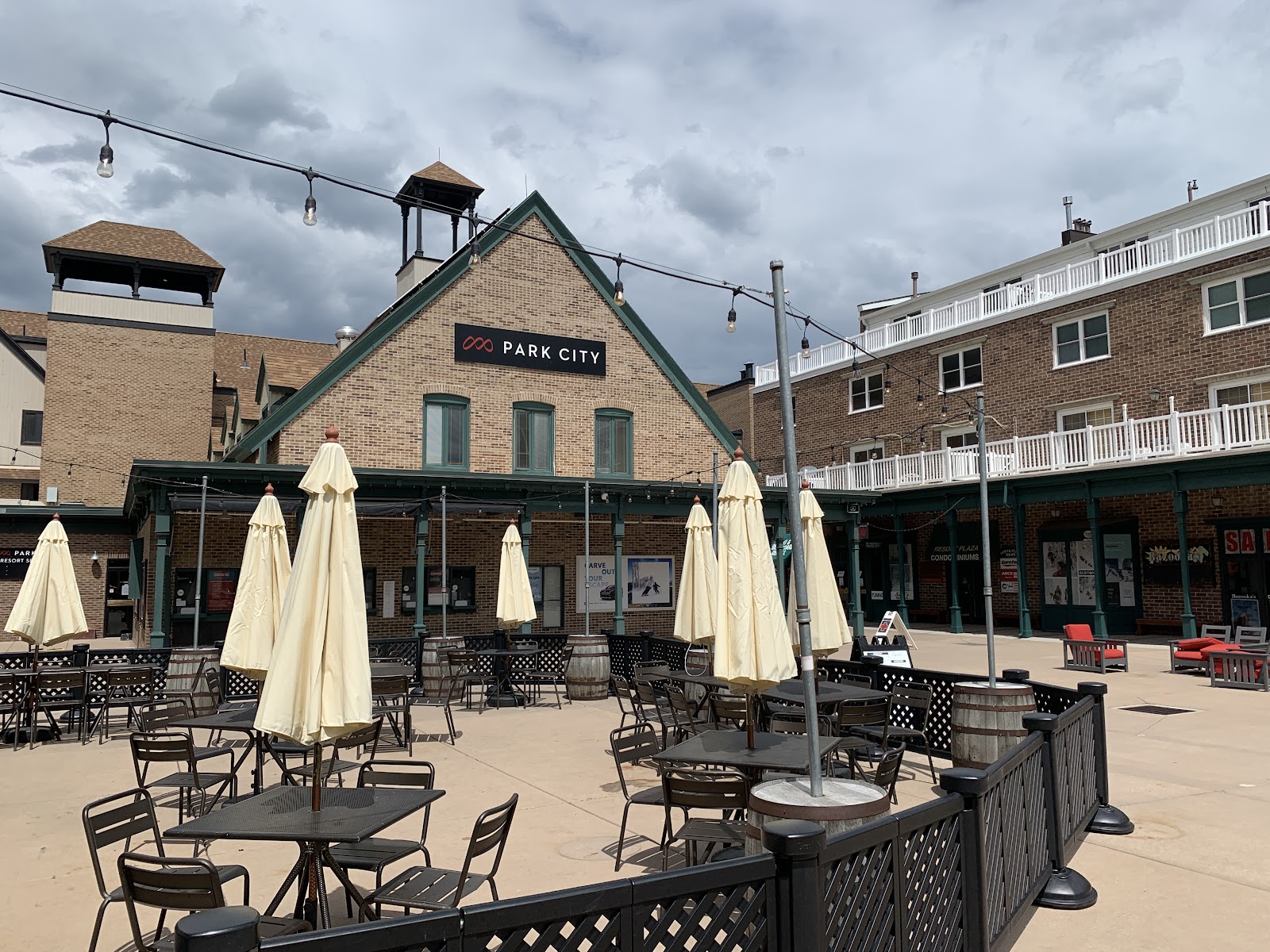 Legends Bar and Grill