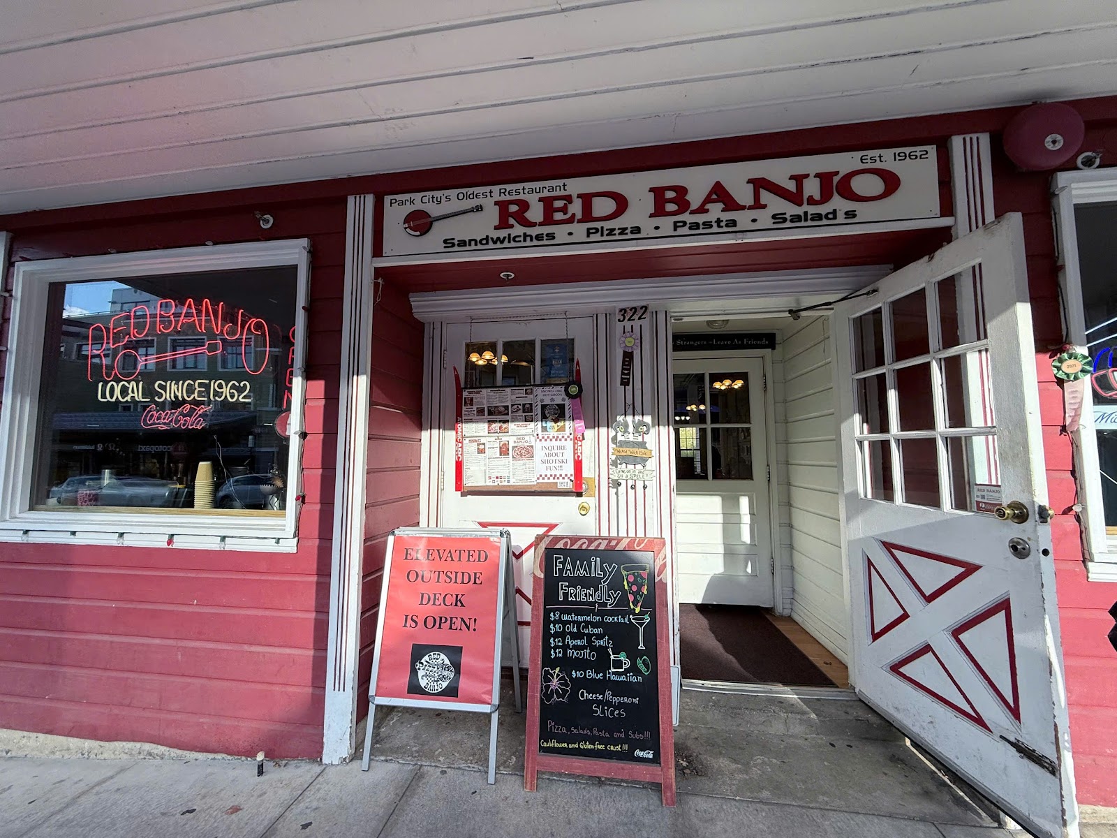 Red Banjo Pizza